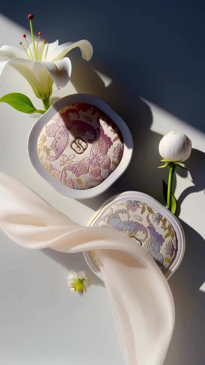 Mixed media feed | 花西子Florasis | LINE Official Account