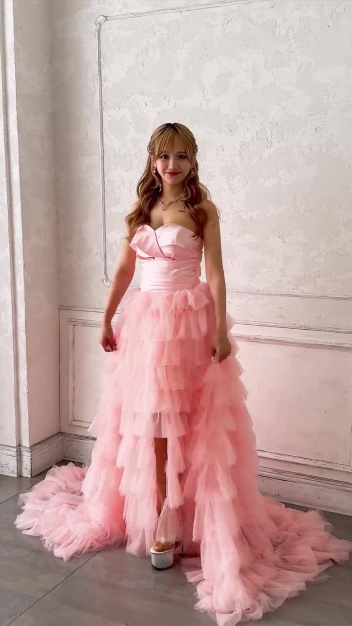 Mixed media feed | Tika オンラインショップ | LINE Official Account