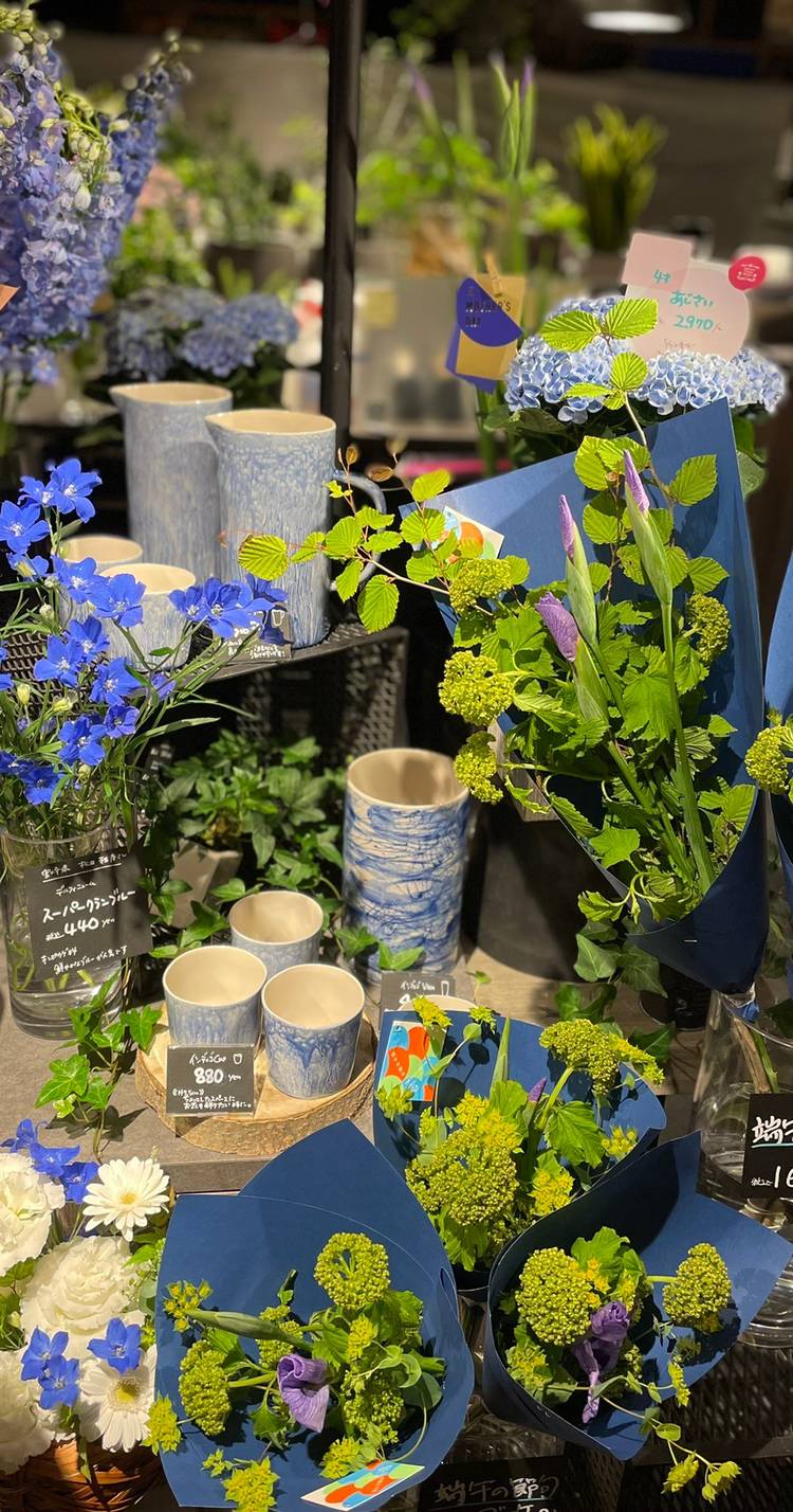 中国　青花山水文　粉彩花文など　盃　12客まとめて　M　R8128 楽天市場】中国古玩 / 唐物○青花霊芝文平皿○なずな文 | 清朝