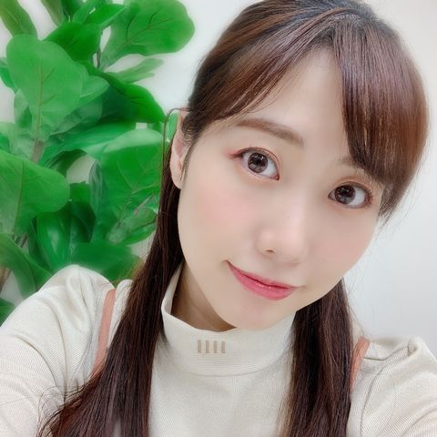 楠田亜衣奈　クアアイナ　Tシャツ　Lサイズ 即購入可能】 KUA'AINA × 楠田亜衣奈 限定Tシャツ - メルカリ