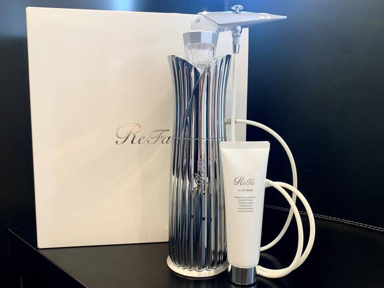 Mixed media feed | ReFa 博多阪急 | LINE Official Account