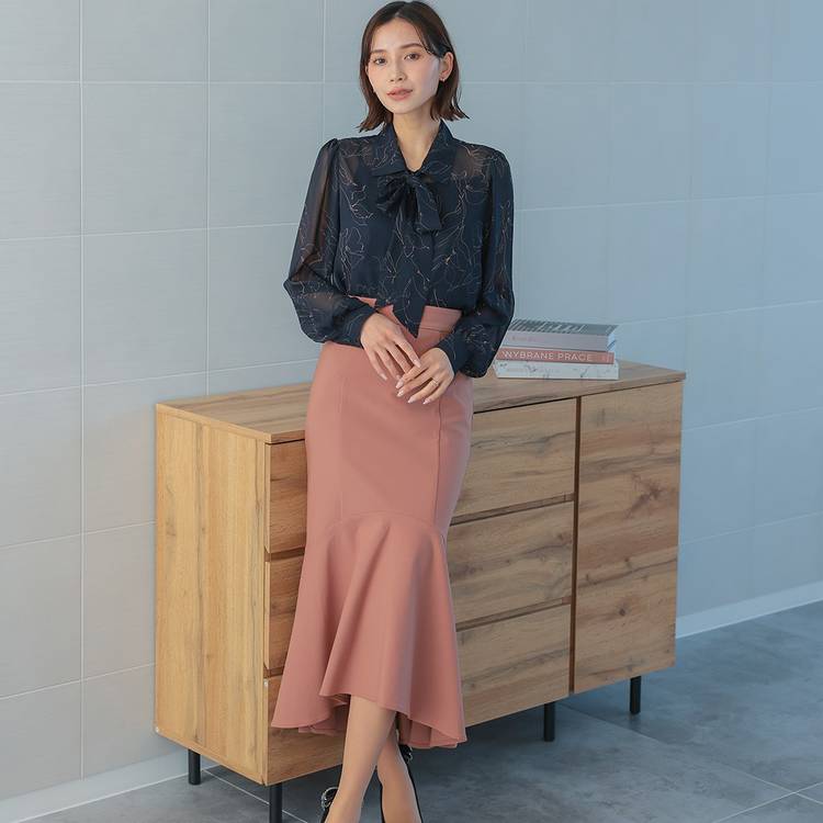 Mixed media feed | CLASSY AND FABULOUS | LINE Official Account