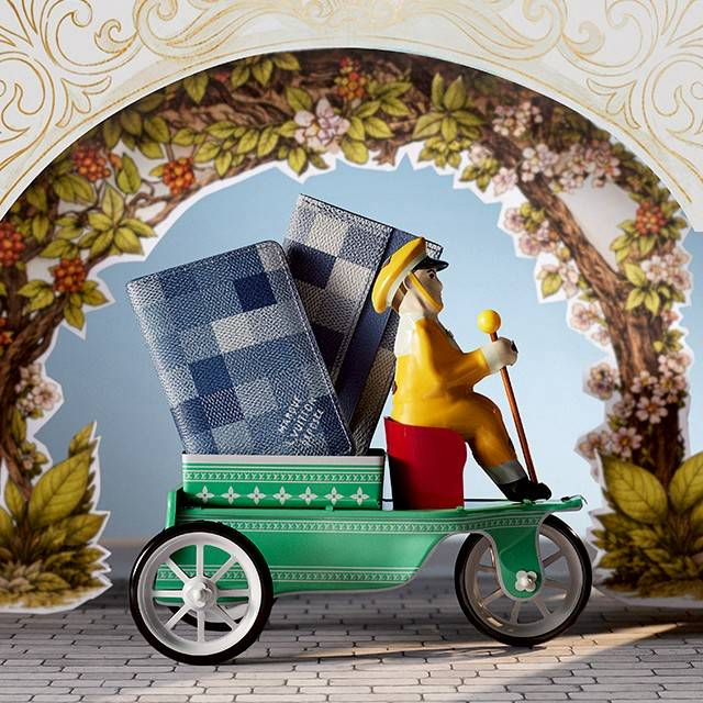 Mixed media feed | LOUIS VUITTON | LINE Official Account