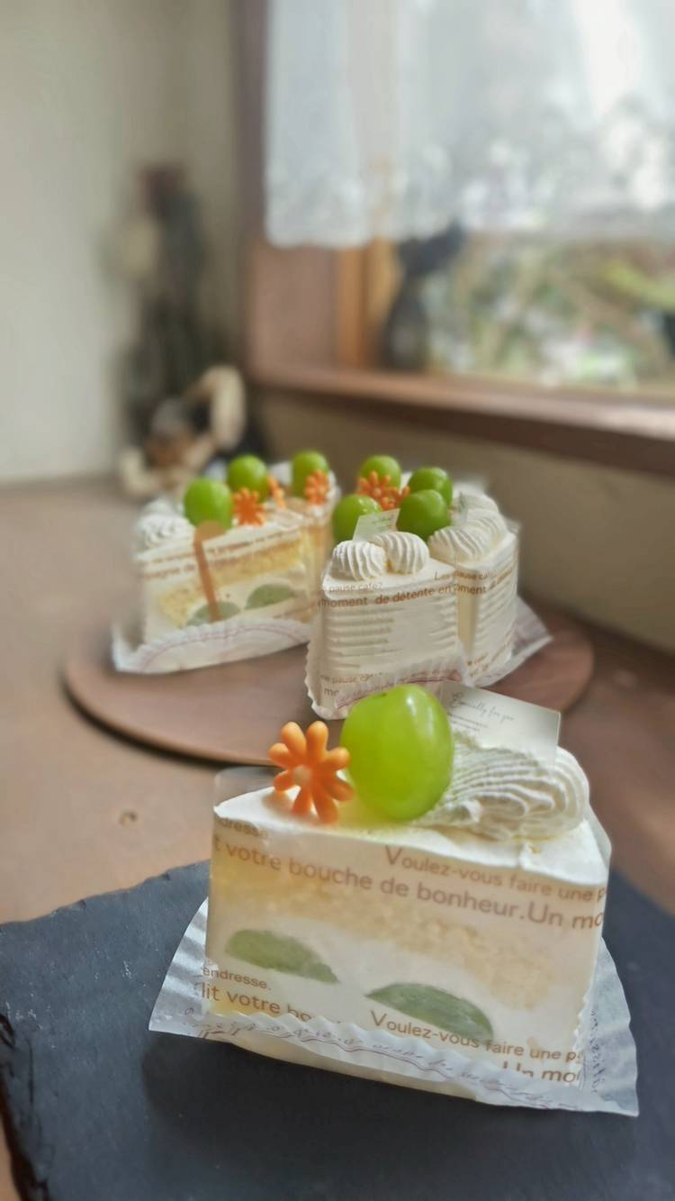 Mixed media feed | ケーキ空間 カントリークリスマス | LINE