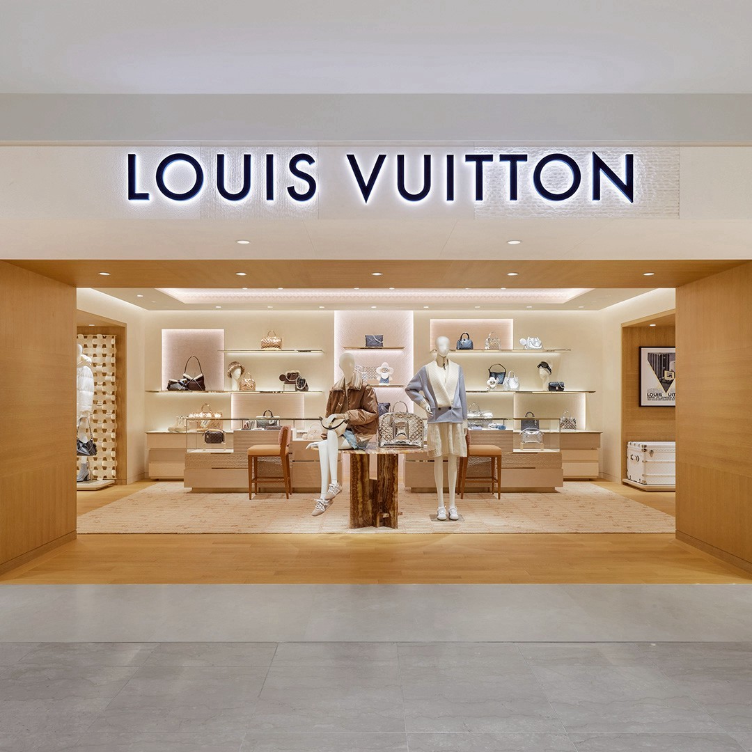 [LOUIS VUITTON ルイヴィトン]371/2 ワンダーランドライン ルイ ヴィトン（Louis Vuitton） が村上隆と20周年の再結集｜時代を