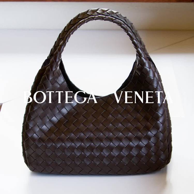 Y*o様 土日特価【定価14万】廃盤BOTTEGA VENETA シルバー ブレ 土日特価【定価14万】廃盤BOTTEGA VENETA シルバー ブレスレット