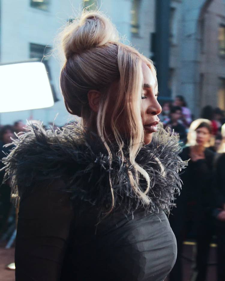 GUCCI グッチ カチューシャ ラブライト コレクション ラインストーン GUCCI グッチ カチューシャ ラブライト コレクション ラインストーン