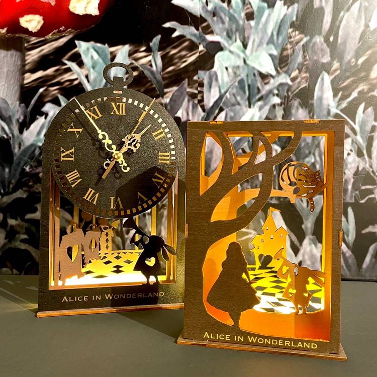 Mixed media feed | 水曜日のアリス東京 | LINE Official Account