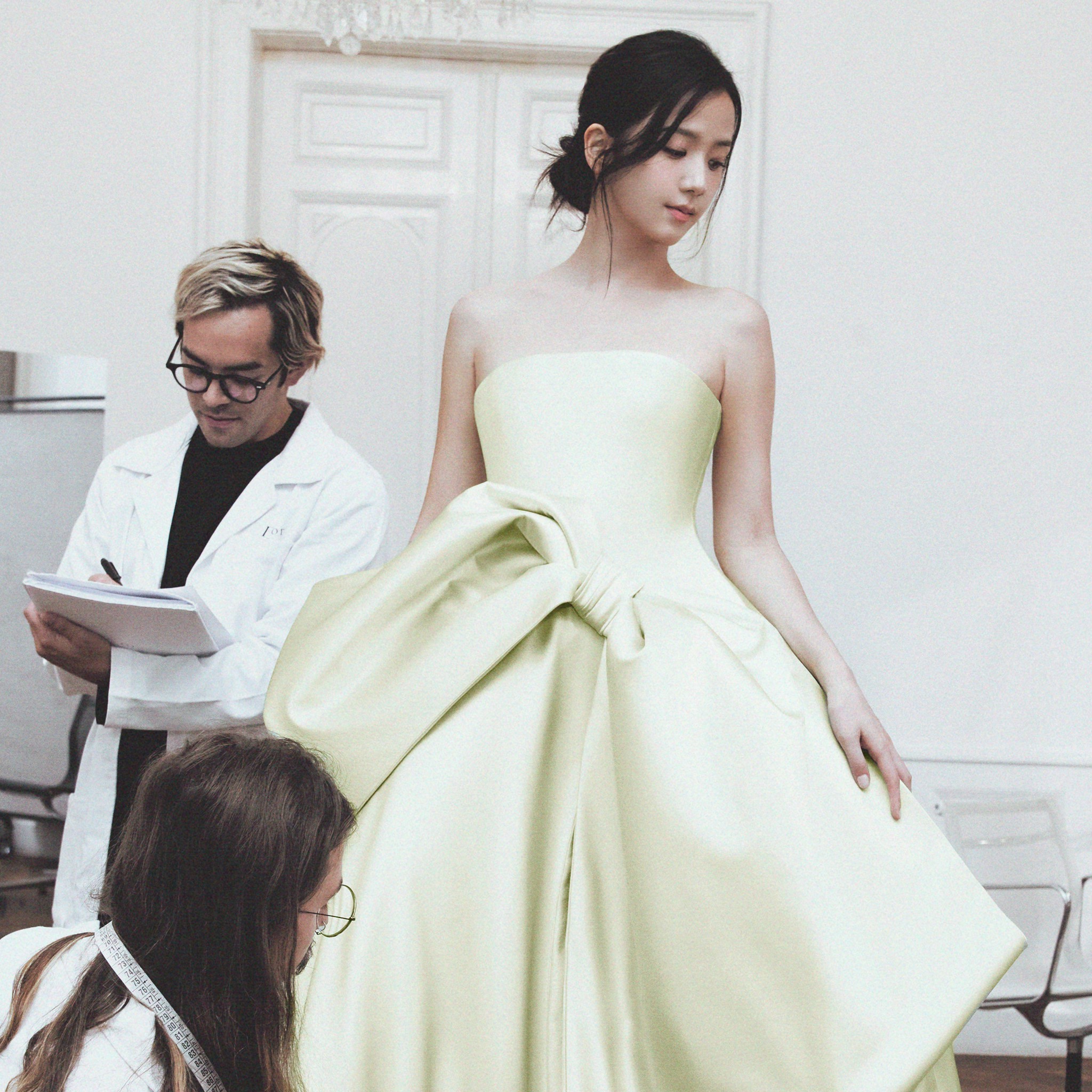 最新資訊| DIOR | LINE Official Account