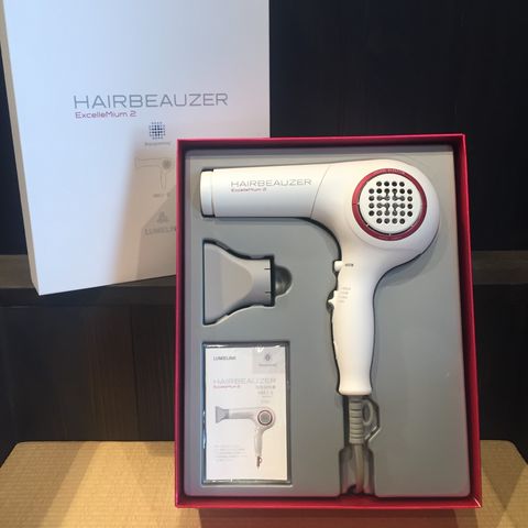 【ほぼ未使用】HAIRBEAUZER Excellence 2 ヘアドライヤー HAIRBEAUZER Excellence 2 ヘアドライヤー