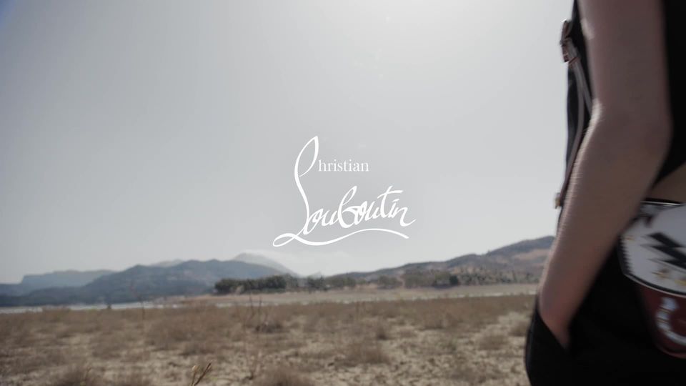 Christian Louboutin | LINE Official Account