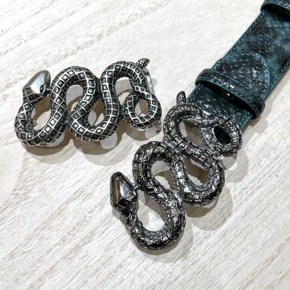 ELLIOT RHODES LONDON | LINE Official Account