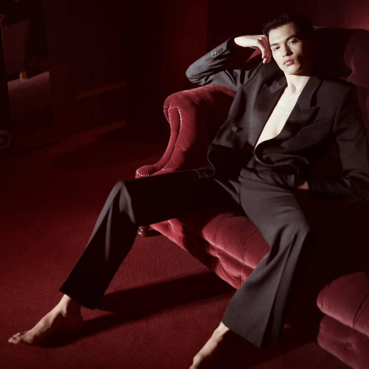 Mixed media feed | SAINT LAURENT | LINE Official Account Mixed media feed | SAINT LAURENT | LINE Official Account