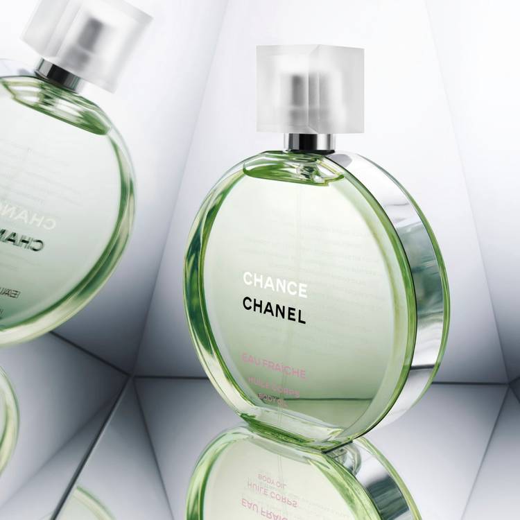 Mixed media feed | CHANEL BEAUTY | LINE Official Account