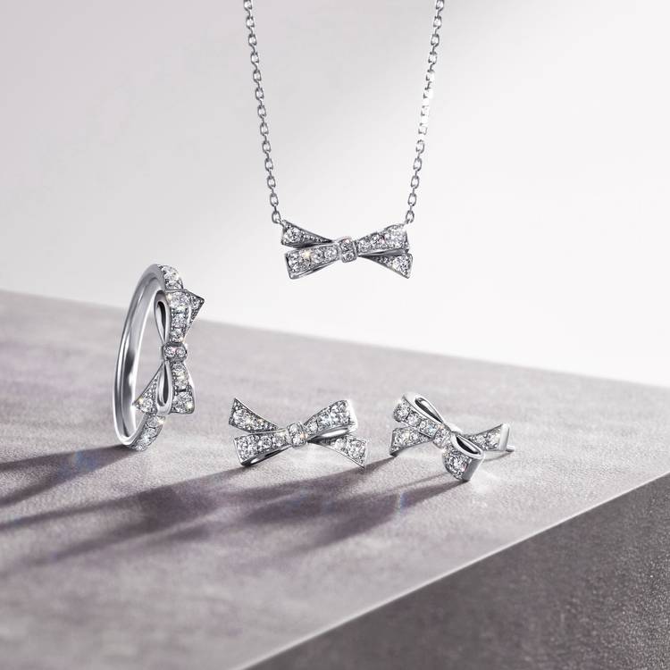 Mixed media feed | STAR JEWELRY | LINE Official Account