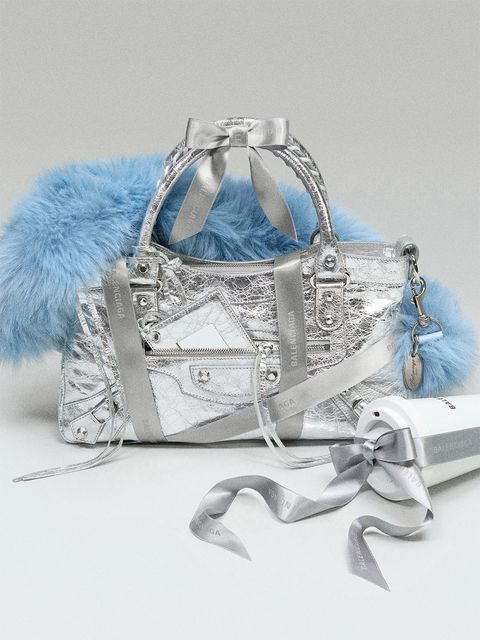 BALENCIAGA | LINE Official Account