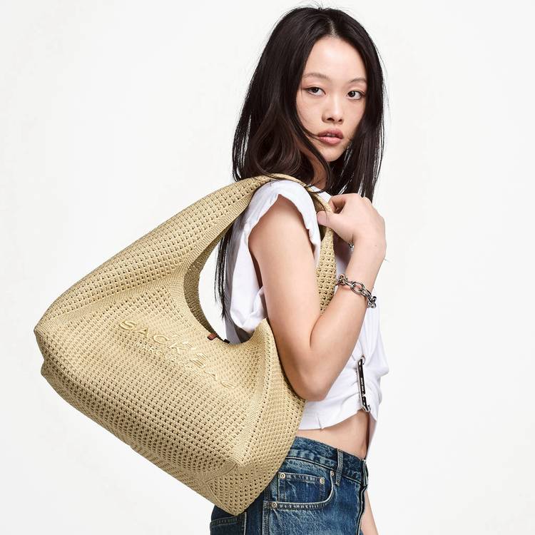 Mixed media feed | MARC JACOBS | LINE Official Account