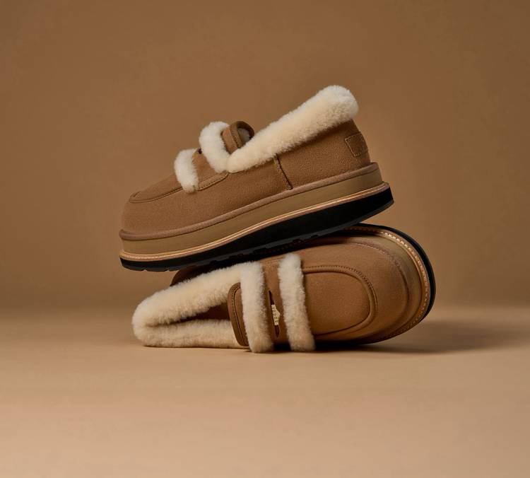 Mixed media feed | UGG | LINE Official Account