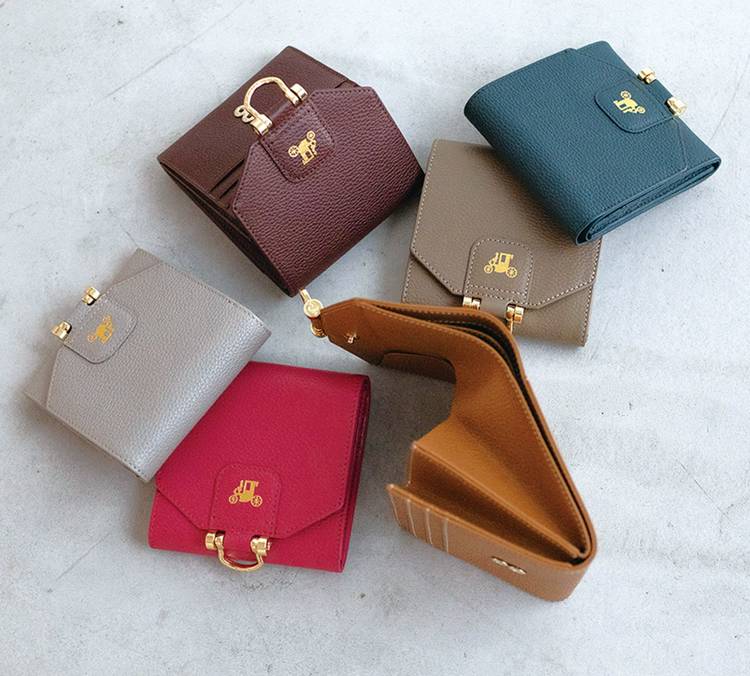 Mixed media feed | ATAOLAND＋ | LINE Official Account