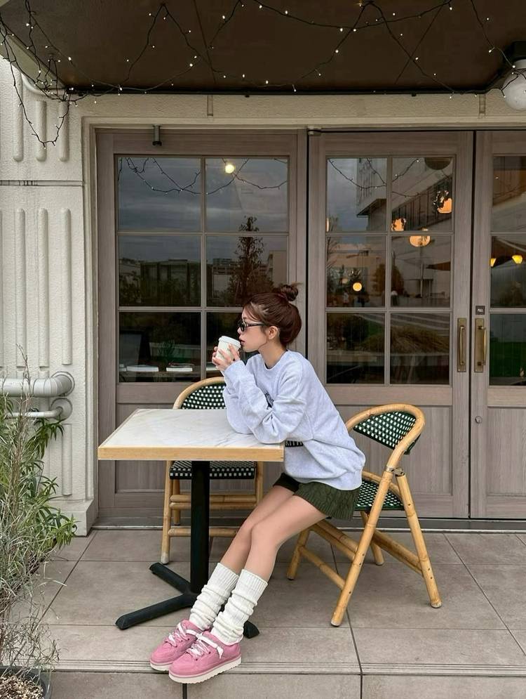 Mixed media feed | UGG | LINE Official Account