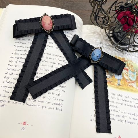 水曜日のアリス、クラウン中(黒)など3点まとめて 水曜日のアリス♡ d.i.a.♡ ミニクラウン♡ ネックレス♡ - メルカリ